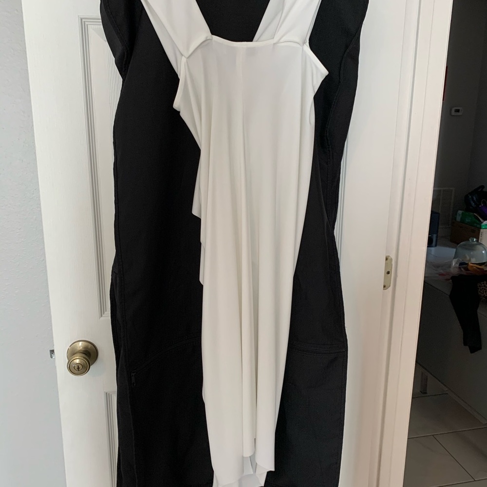 Max Azria - Picture 2 of 3